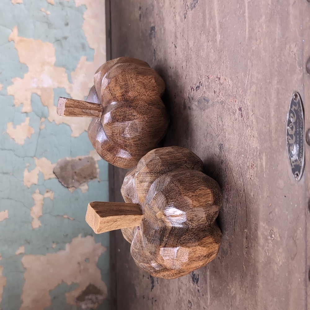 Rustic Wooden Pumpkins - Picture 2 of 5
